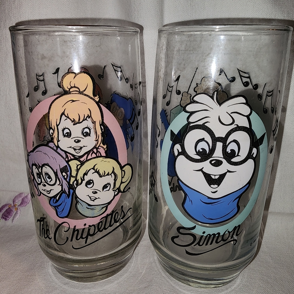 Vintage 1985 Chipettes & Simon Glasses